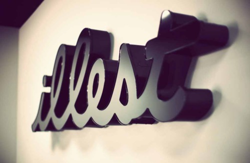 Sleek 3D 'illest' wall art in cursive script